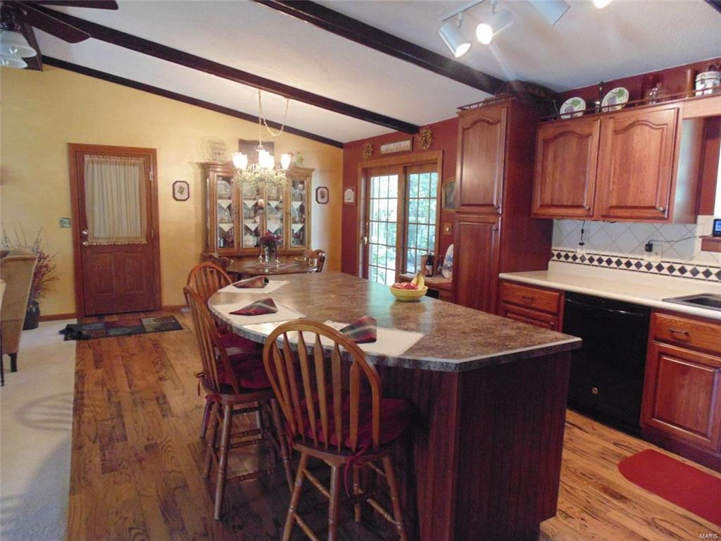 2124 St Raphael Court Highland, IL 62249 - Photo 10 of 87 Gallery Image 10