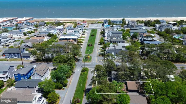 $2,300,000 | 206 Wellington Parkway, Bethany Beach, DE 19930