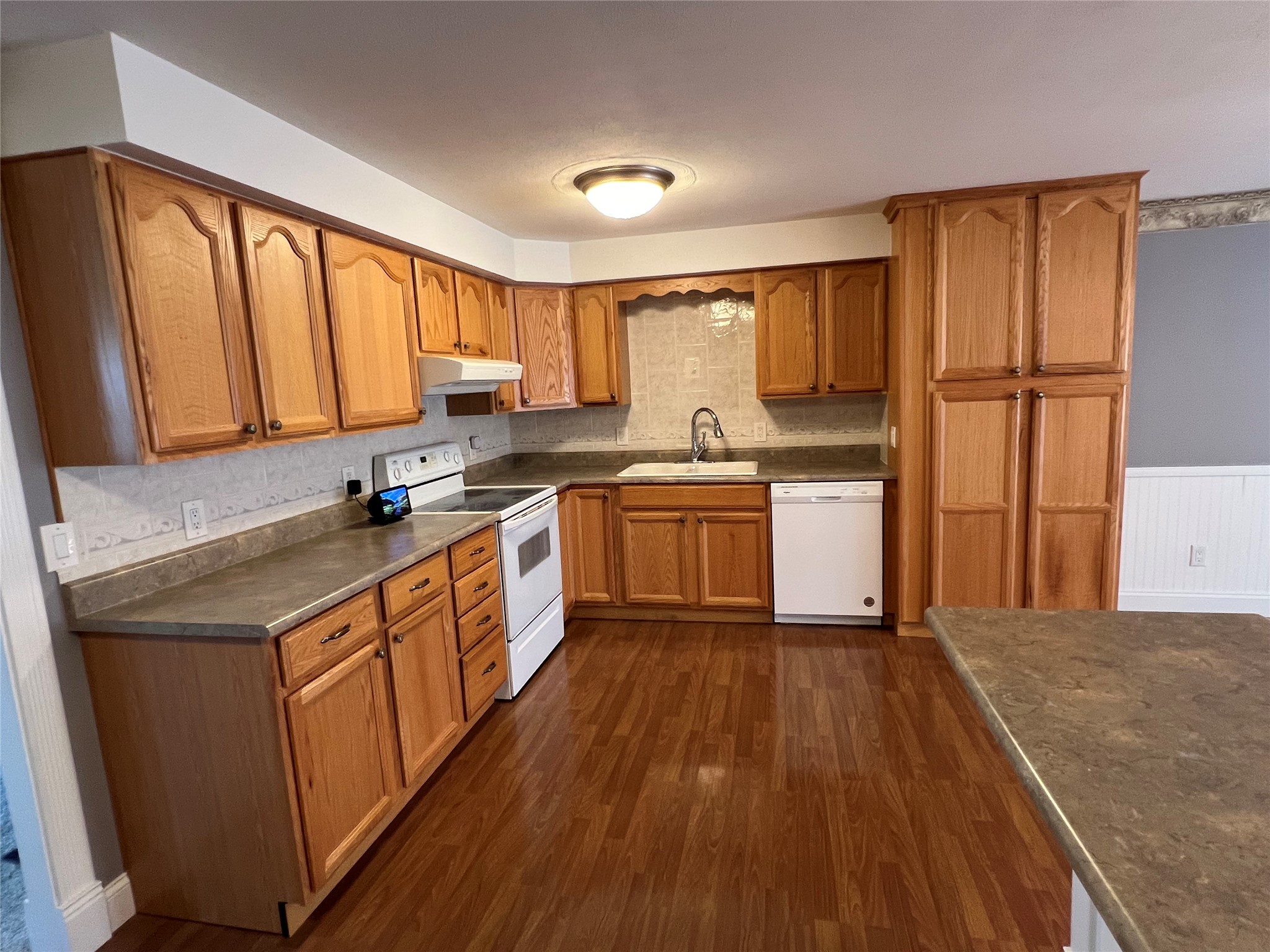 1115 Frost Road Endicott, NY 13760 - Photo 13 of 50