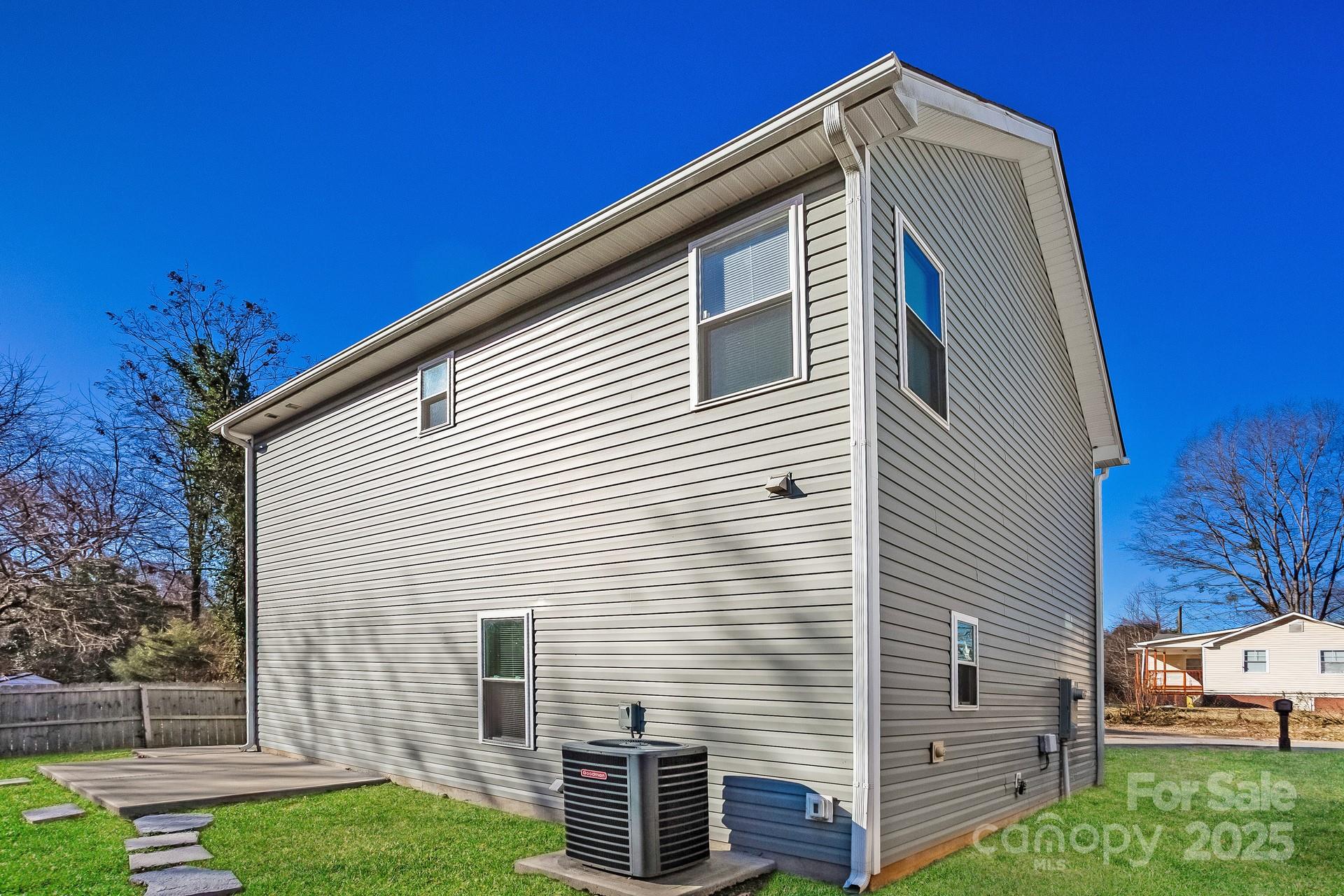 335 Todd Road Charlotte, NC 28208 - Photo 14 of 15 a front view of a house with a yard