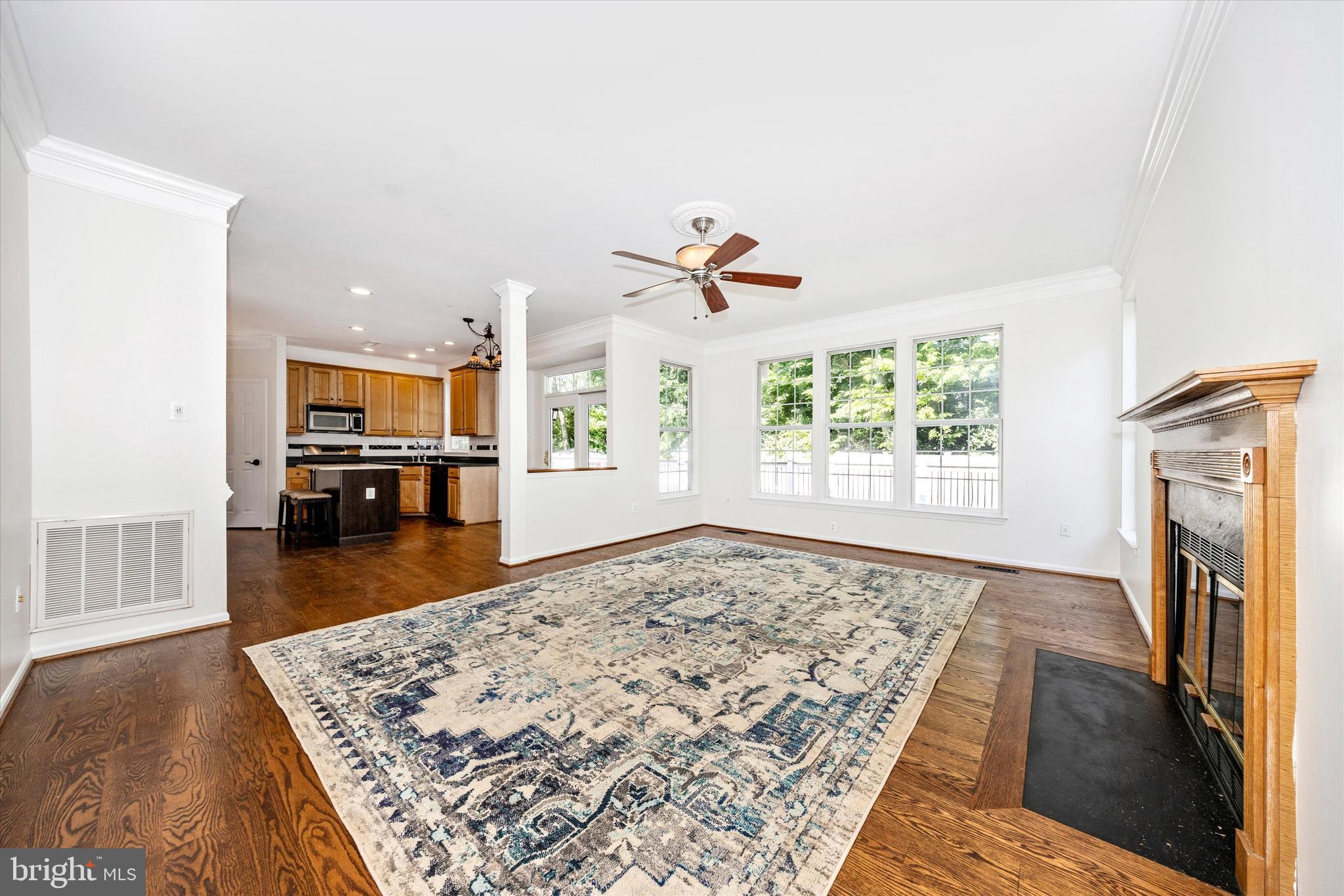 803 Apache Court Frederick, MD 21701 - Photo 13 of 46 a view of a living room