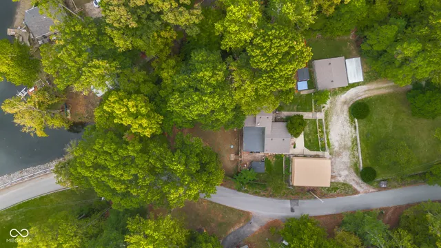 $305,000 | 202 West Lakeview Drive, Nineveh, IN 46164