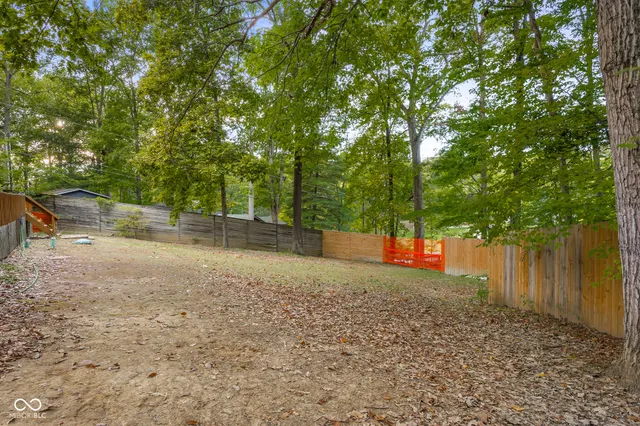 $305,000 | 202 West Lakeview Drive, Nineveh, IN 46164