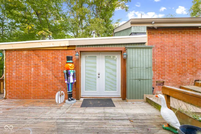 $305,000 | 202 West Lakeview Drive, Nineveh, IN 46164