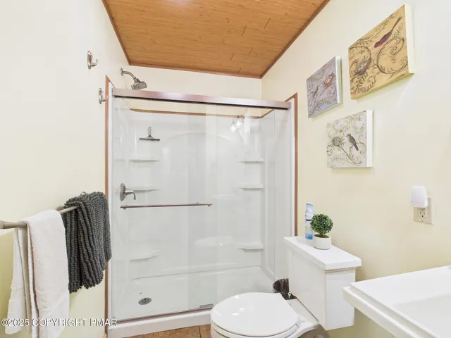 $525,000 | 1140 Arrowhead Drive, Pocono Lake, PA 18347