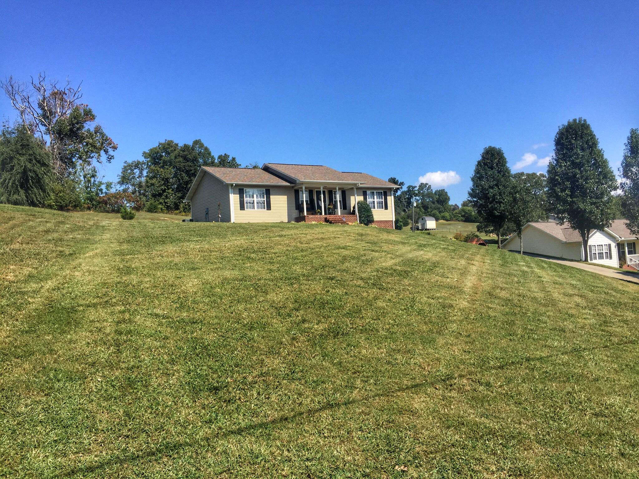 7834 Greenbriar Road Talbott, TN 37877 - Photo 2 of 19 Front yard