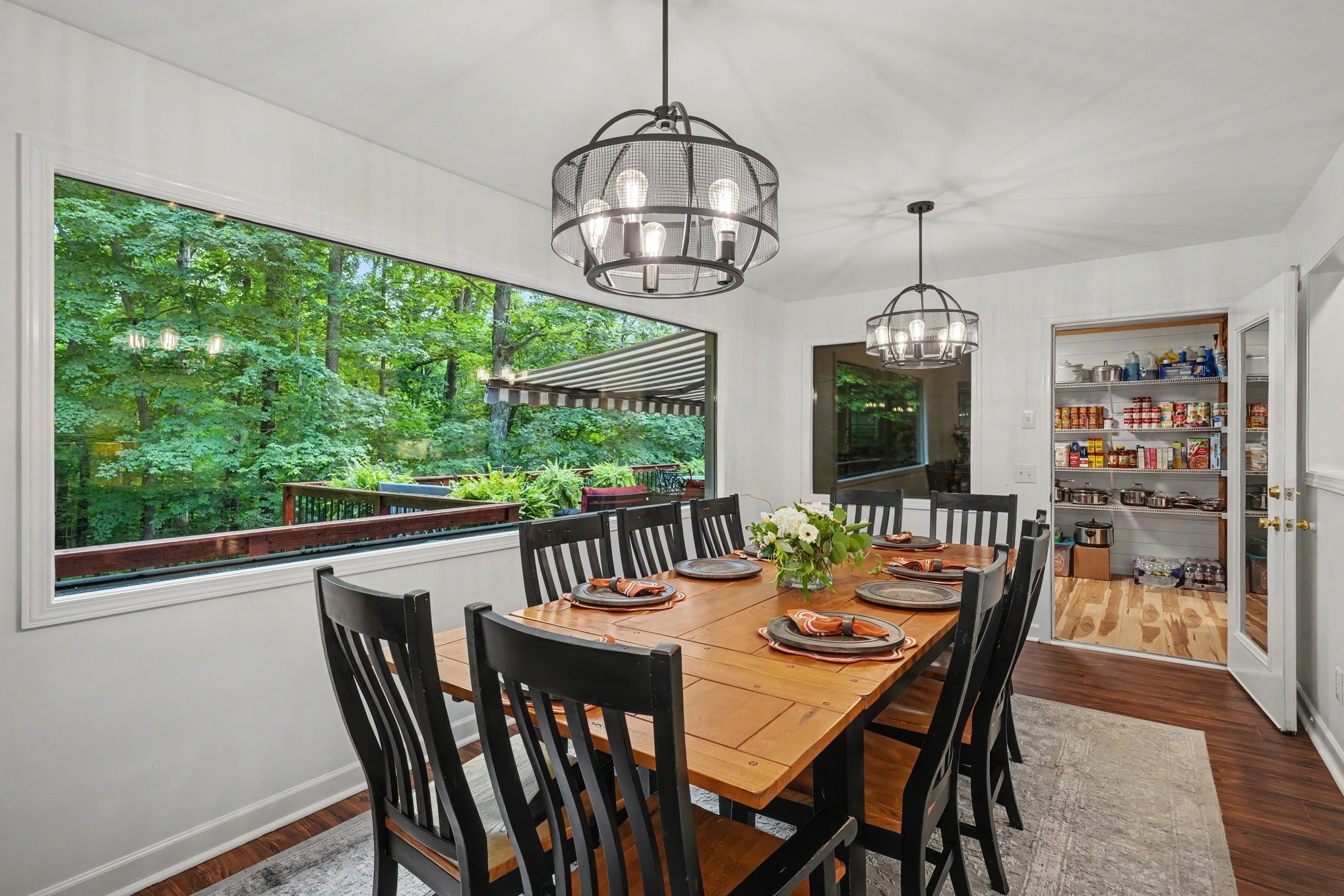 5833 Highway 76 East Springfield, TN 37172 - Photo 20 of 66 a view of a dining room with furniture window and outside view