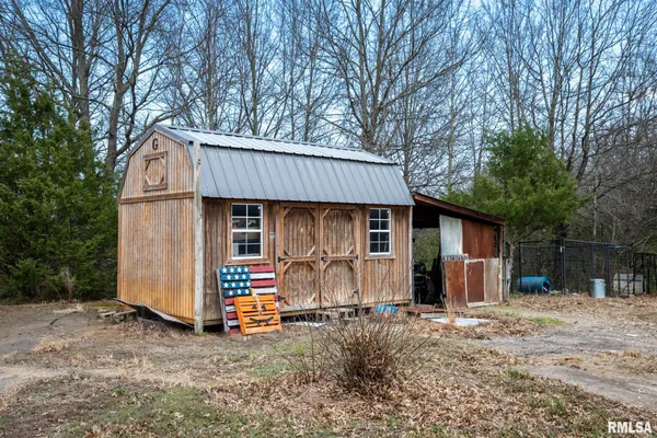 $299,900 | 1126 Sycamore Road, Carbondale, IL 62901