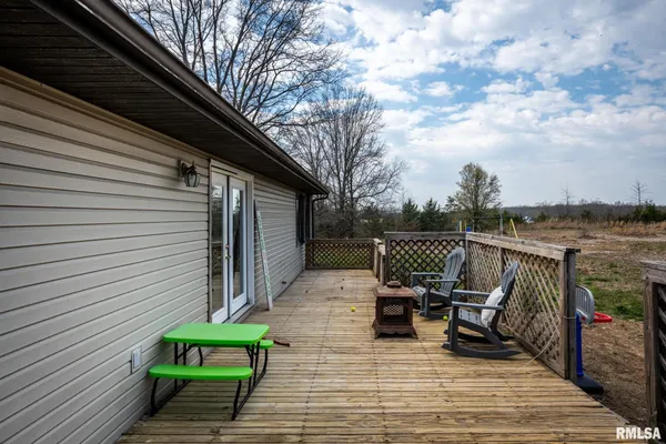 $299,900 | 1126 Sycamore Road, Carbondale, IL 62901