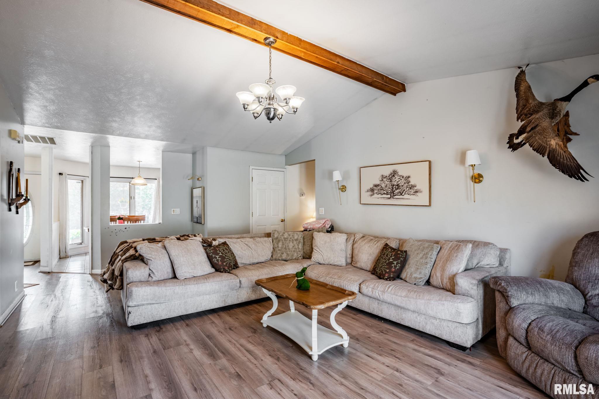 1126 Sycamore Road Carbondale, IL 62901 - Photo 5 of 33