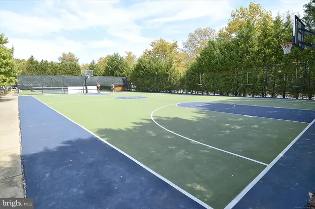 a view of a tennis court
