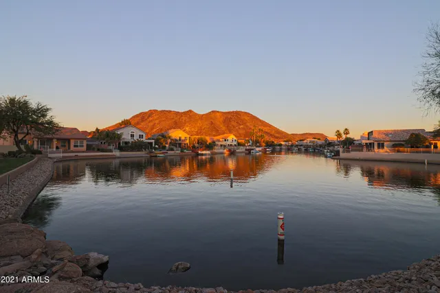 a view of a lake with houses