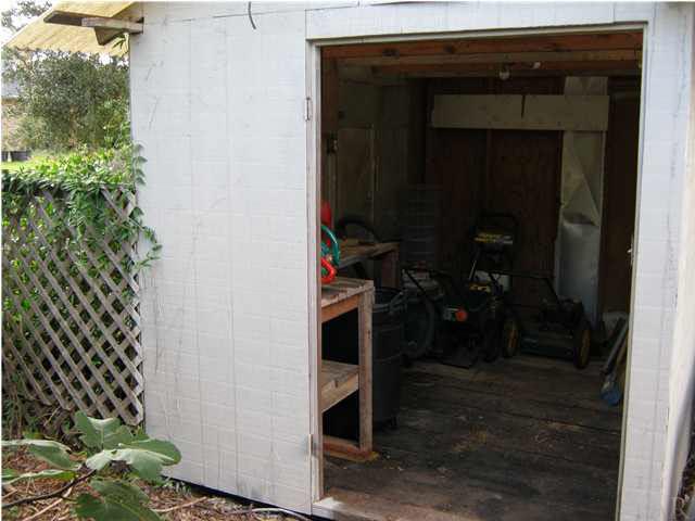 3435 Keating Road Pensacola, FL 32504 - Photo 17 of 17 Yard Building