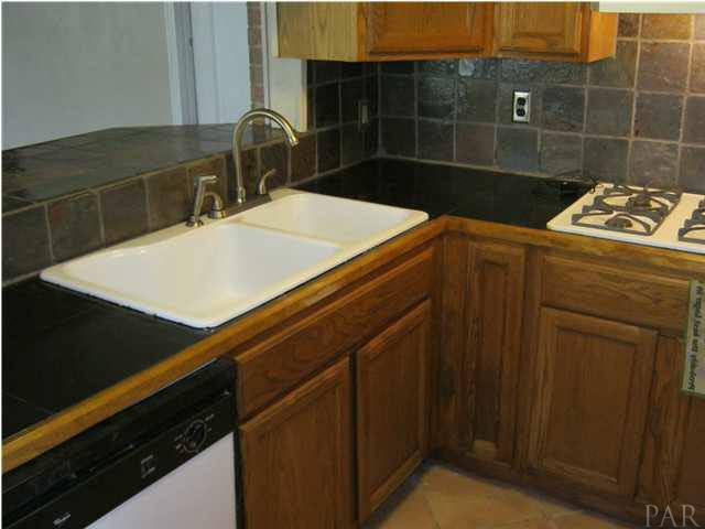 3435 Keating Road Pensacola, FL 32504 - Photo 4 of 17