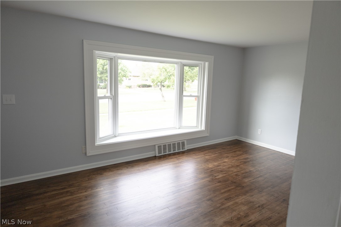 8914 Biddulph Road Brooklyn, OH 44144 - Photo 7 of 8