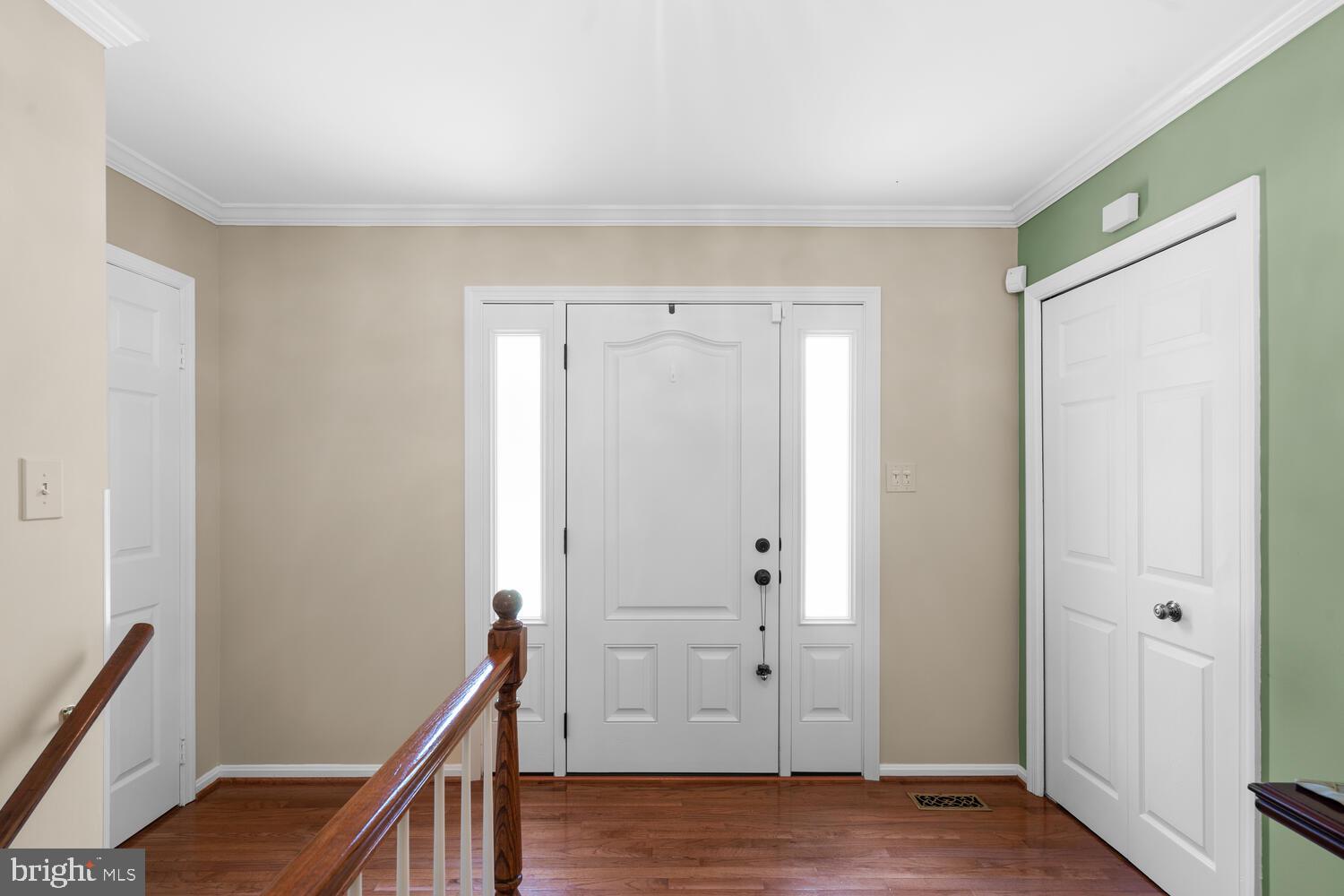 2404 Falling Creek Road Silver Spring, MD 20904 - Photo 5 of 47 Foyer