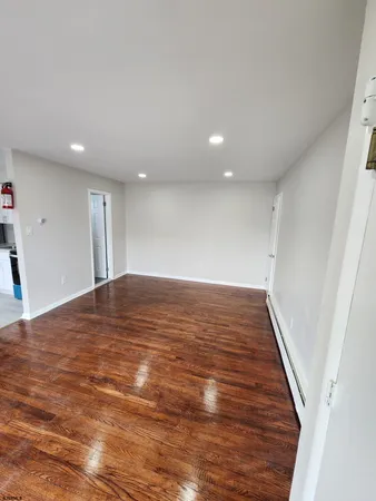 $1,400 | 2304 Hamilton Avenue, Unit 11, Atlantic City, NJ 08401