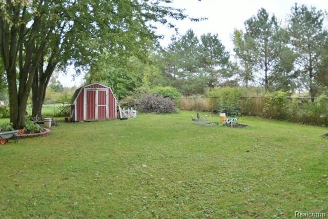 4445 Cook Road Swartz Creek, MI 48473 - Photo 17 of 17 Shed