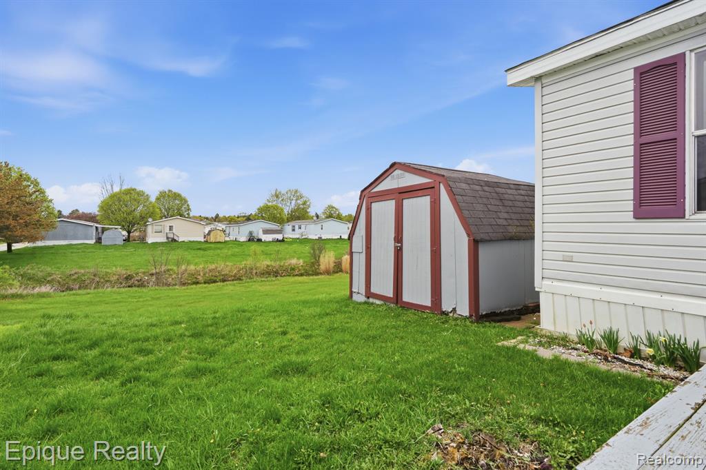 135 Hunters Rill Lapeer, MI 48446 - Photo 24 of 25