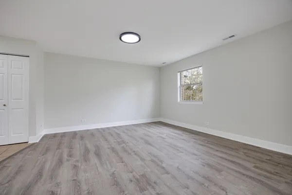 $2,030 | 117 Gant Circle, Unit F, Streamwood, IL 60107