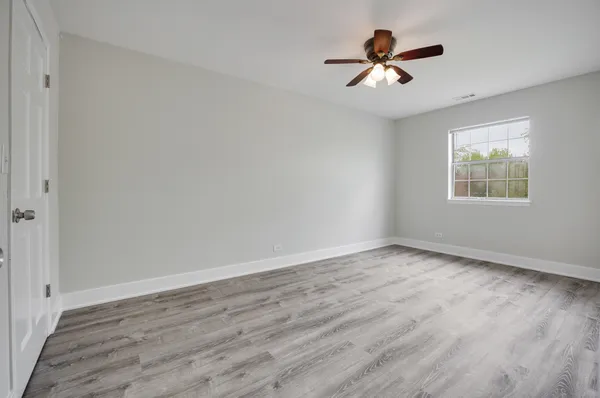 $2,030 | 117 Gant Circle, Unit F, Streamwood, IL 60107