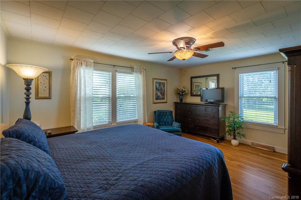 1973 Jamestown Road Morganton, NC 28655 - Photo 12 of 25 Gallery Image 12