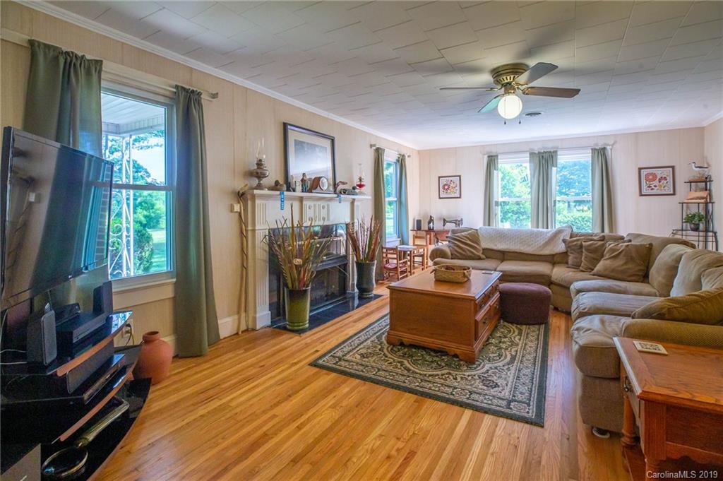 1973 Jamestown Road Morganton, NC 28655 - Photo 16 of 25 Gallery Image 16