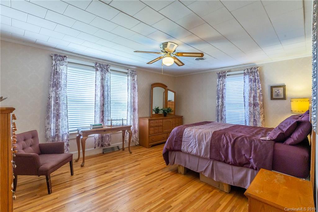 1973 Jamestown Road Morganton, NC 28655 - Photo 10 of 25 Gallery Image 10