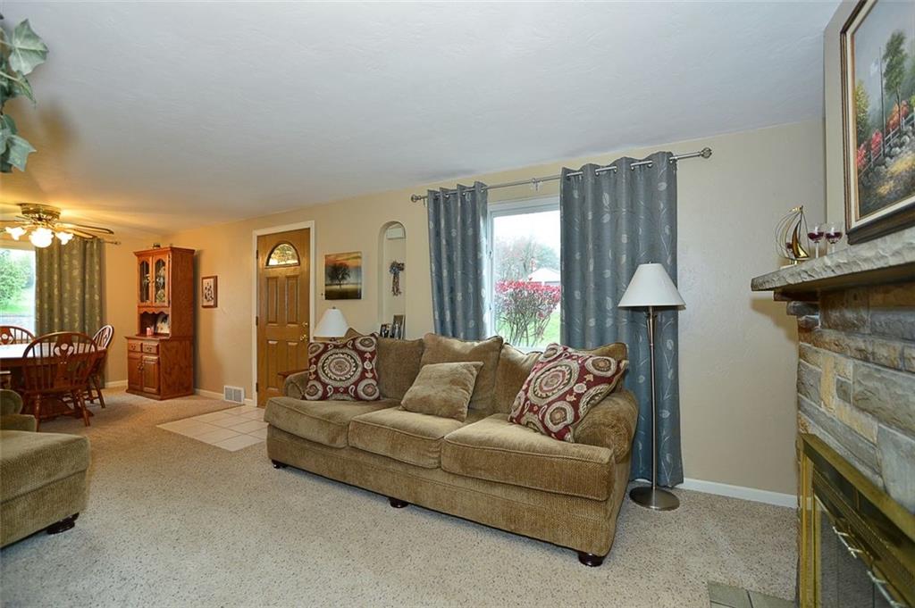 637 Nicholson Road Sewickley, PA 15143 - Photo 5 of 25 Gallery Image 5