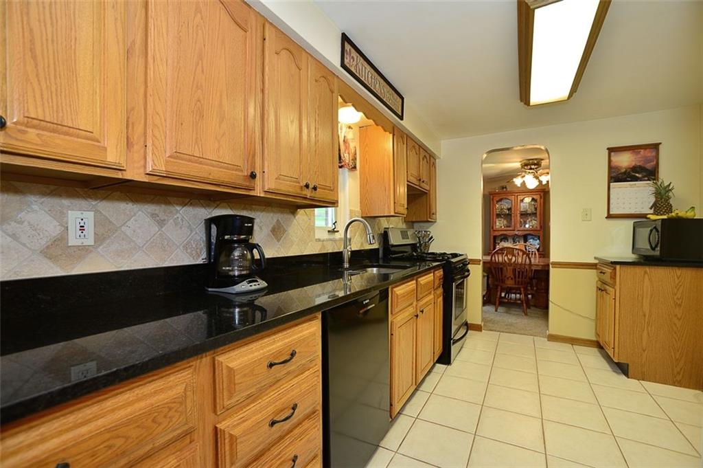 637 Nicholson Road Sewickley, PA 15143 - Photo 8 of 25 Gallery Image 8