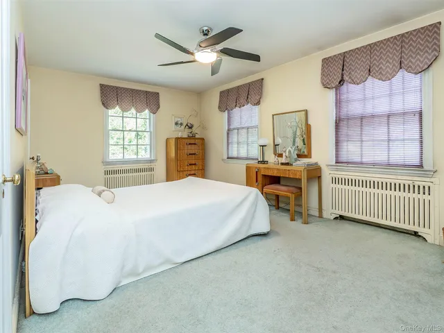 $1,299,000 | 43 Amherst Road, Port Washington, NY 11050