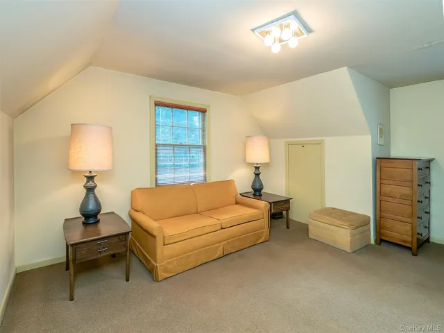 $1,299,000 | 43 Amherst Road, Port Washington, NY 11050