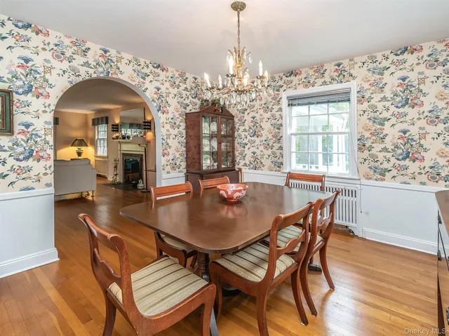 $1,299,000 | 43 Amherst Road, Port Washington, NY 11050