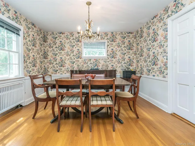 $1,299,000 | 43 Amherst Road, Port Washington, NY 11050