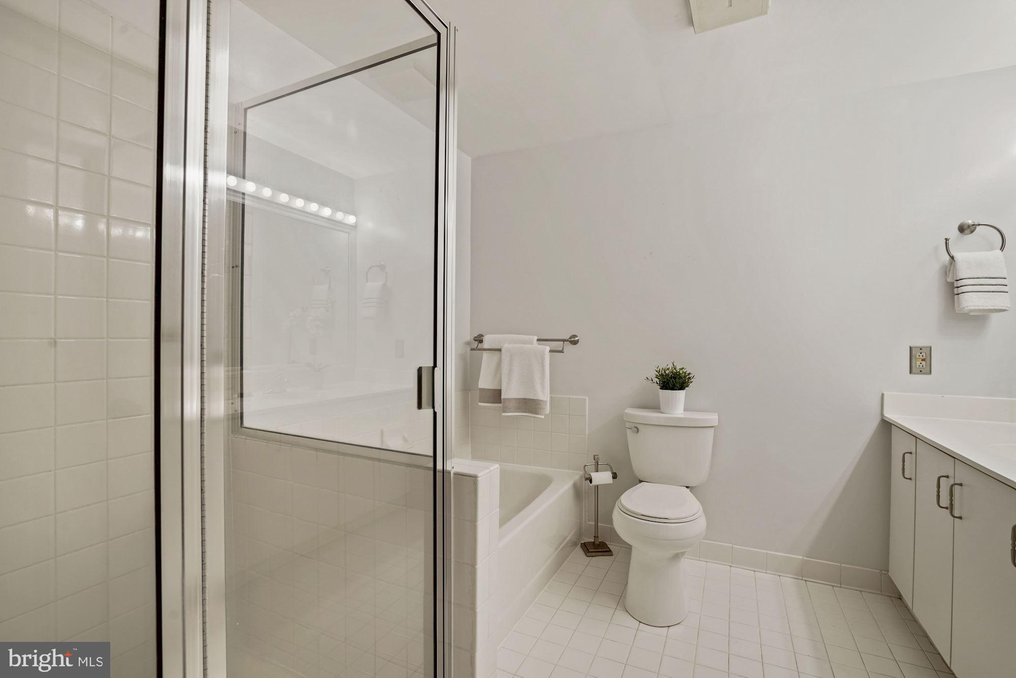 2301 N Street Northwest, Unit 402 Washington, DC 20037 - Photo 21 of 33