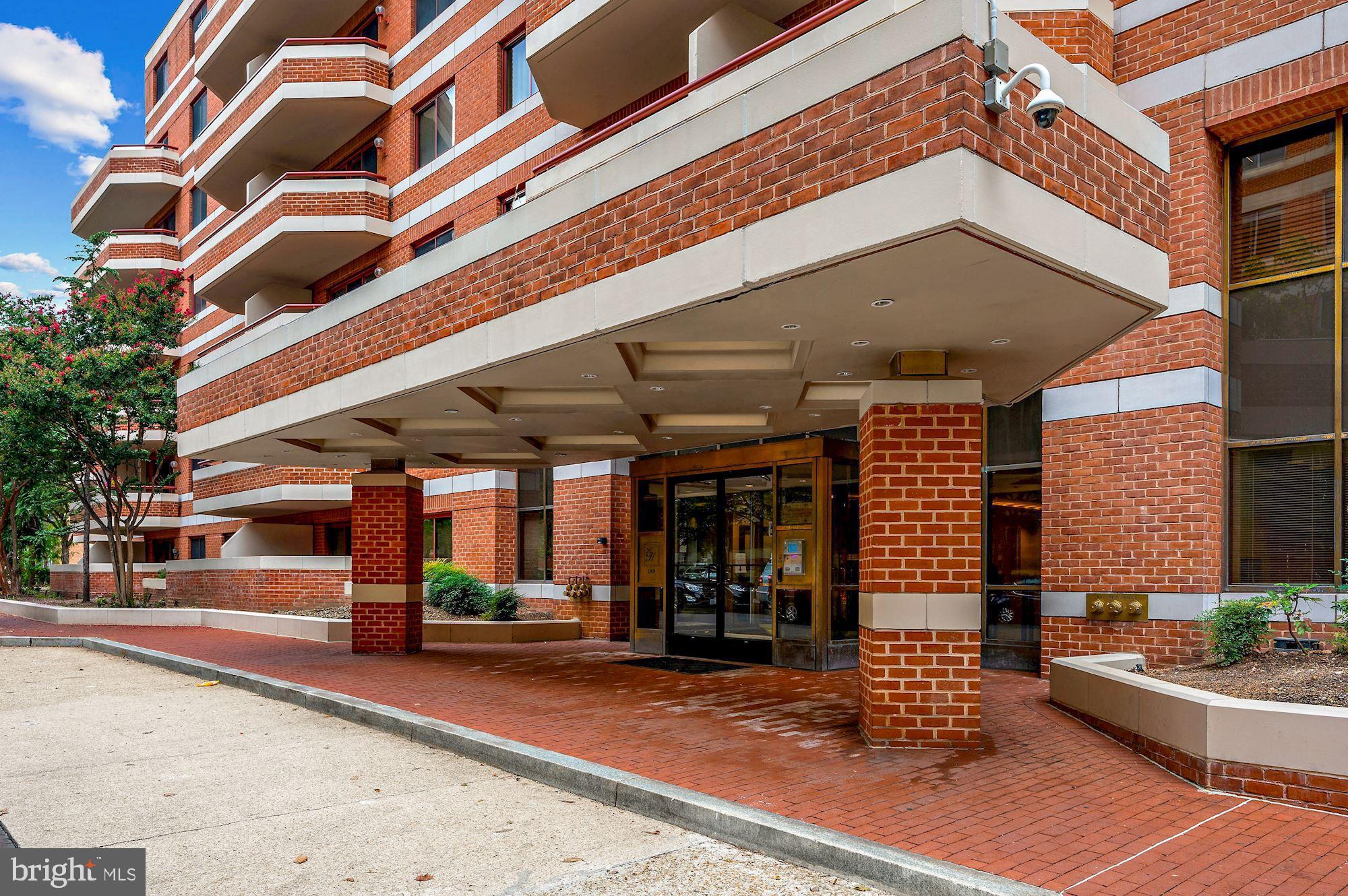 2301 N Street Northwest, Unit 402 Washington, DC 20037 - Photo 3 of 33