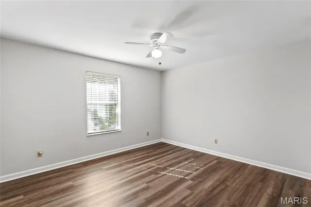 $300,000 | 117 East Clinton Place, Unit 7, Kirkwood, MO 63122