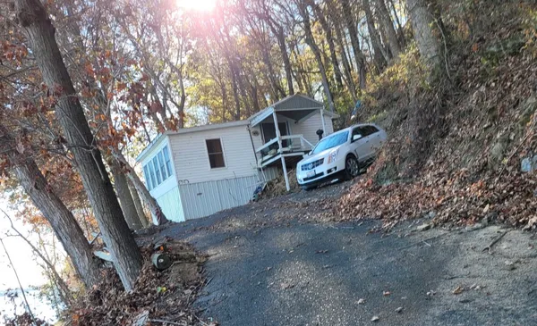 $39,000 | 62 Alley Cat Lane, Golconda, IL 62938