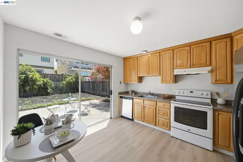 $799,000 | 1132 Fabian Way, Hayward, CA 94544