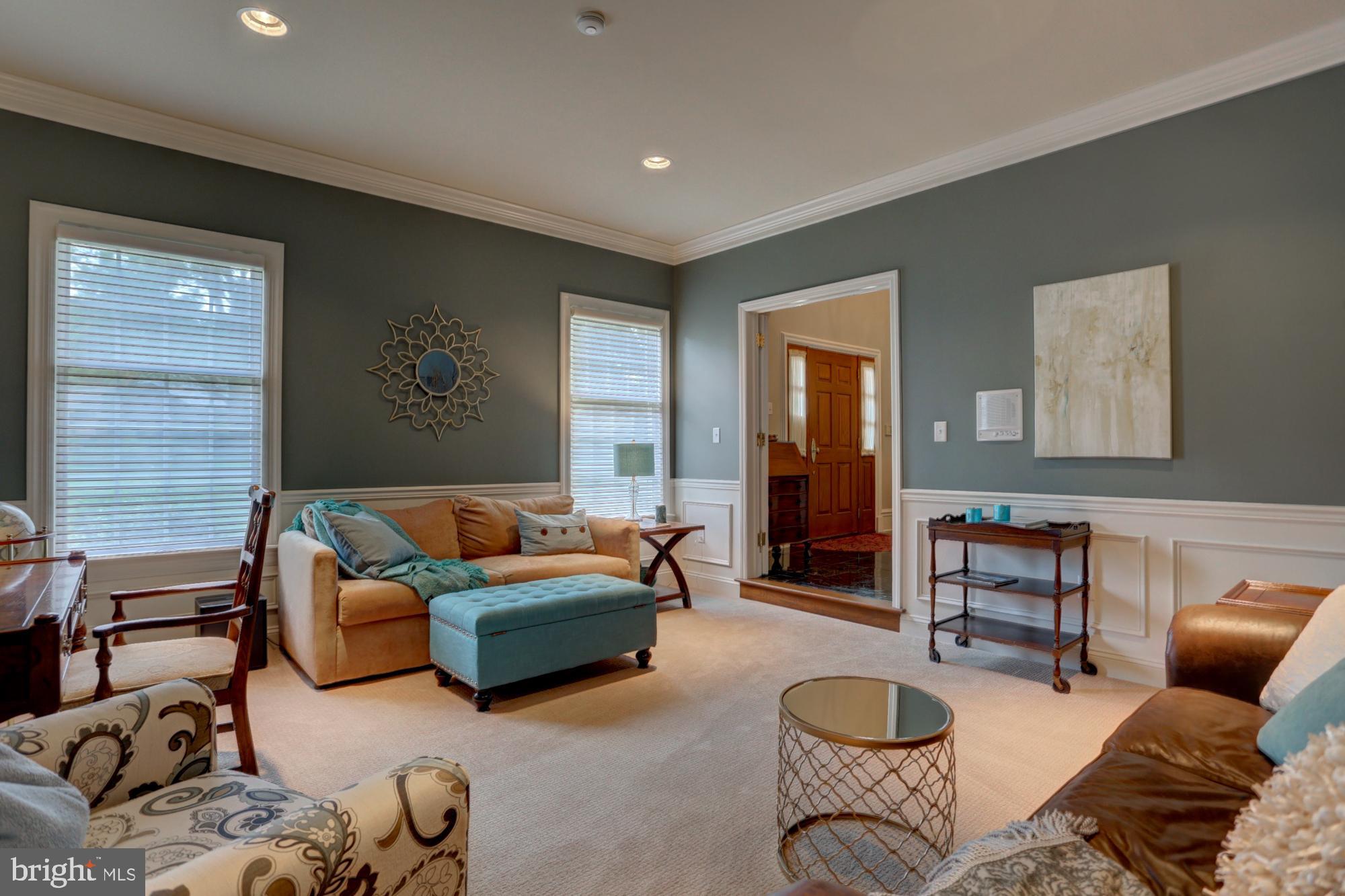 2601 Old Orchard Road Lancaster, PA 17601 - Photo 13 of 59 Living room