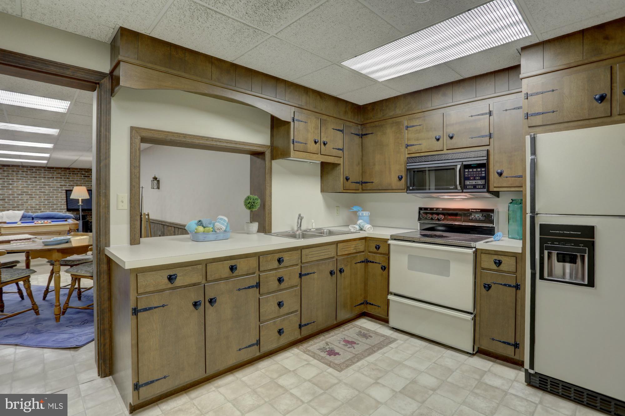 2601 Old Orchard Road Lancaster, PA 17601 - Photo 40 of 59 Lower level kitchen