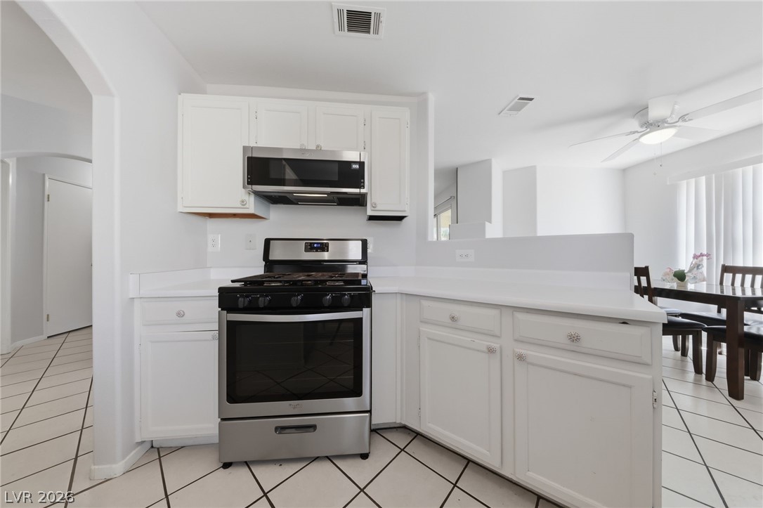 698 South Racetrack Road, Unit 1221 Henderson, NV 89015 - Photo 13 of 24 NEWER STAINLESS APPLIANCES
