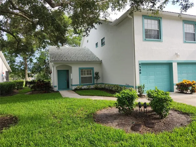 $2,000 | 6566 Fairway Gardens Drive, Bradenton, FL 34203
