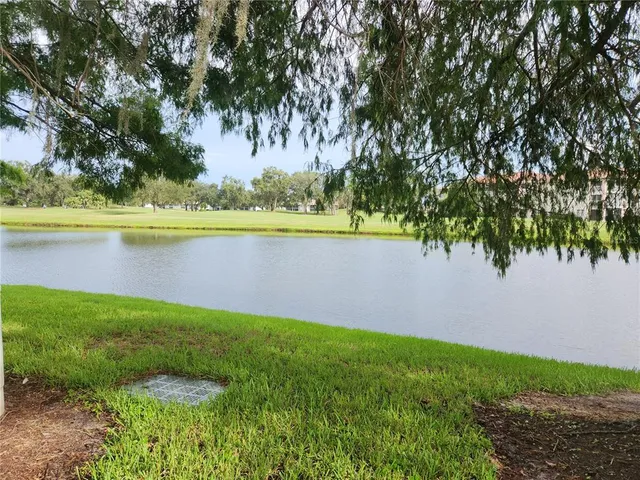 $2,000 | 6566 Fairway Gardens Drive, Bradenton, FL 34203
