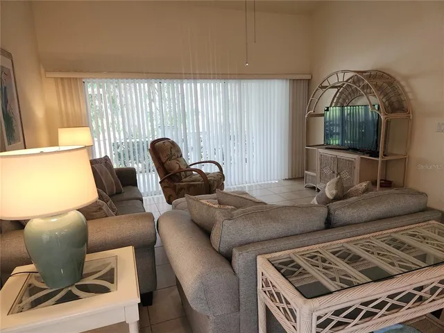 $2,000 | 6566 Fairway Gardens Drive, Bradenton, FL 34203