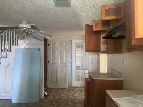 $90,000 | 201 South Main Street, Bicknell, IN 47512