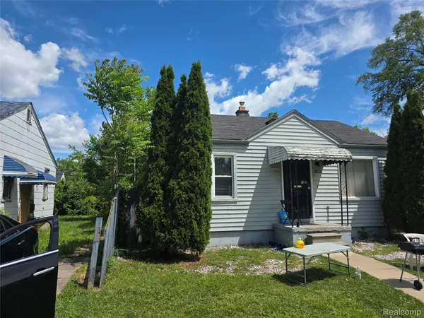 $69,900 | 25962 Norfolk Street, Inkster, MI 48141