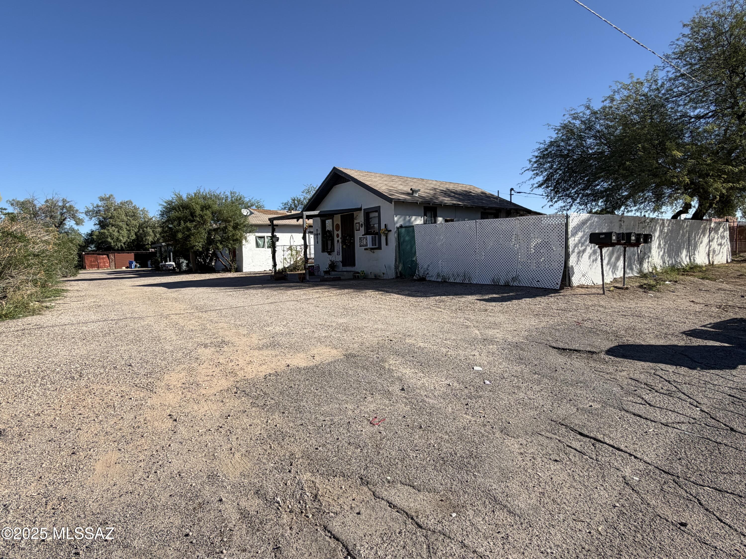 525 East Navajo Road Tucson, AZ 85705 - Photo 30 of 33