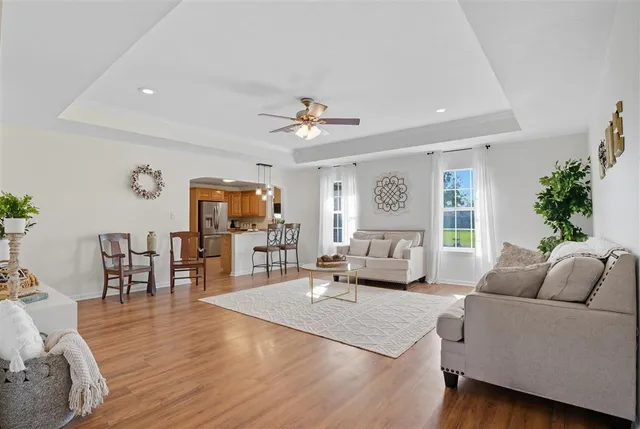 $289,500 | 2613 East Robinwood Drive, Lake Charles, LA 70611