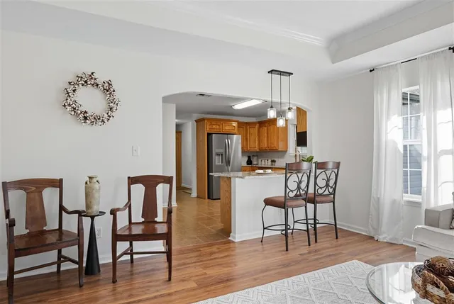 $289,500 | 2613 East Robinwood Drive, Lake Charles, LA 70611